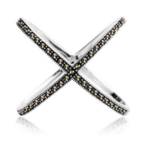 Pierścionek Srebrny Asymetryczny