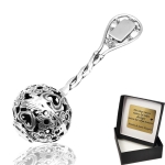 Srebrna grzechotka na chrzest 