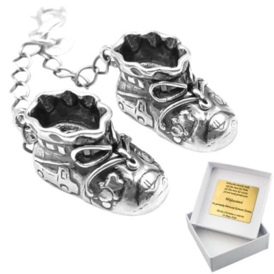 Srebrne buciki z grawerem